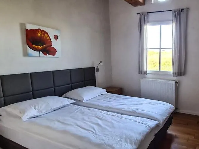 Luxury Near The Cute Towns Of Sarlat And Rocamadour